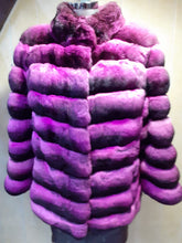 Cargar imagen en el visor de la galería, Chaqueta de piel de chinchilla rosa